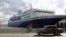 Crucero académico M.V. Explorer, fondeado en La Habana.