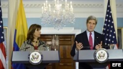 El Secretario de Estado, John Kerry, durante la rueda de prensa con su colega colombiana, María Angela Holguín.