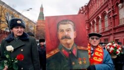 Epigrama contra Stalin e incineraciones