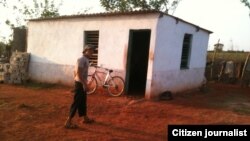 Reporta Cuba. Una familia muestra las condiciones en las que vive. Foto: Jorge Bello.