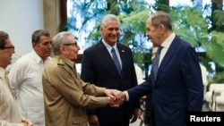 El Ministro de Relaciones Exteriores de Rusia, Sergei Lavrov, visita Cuba el 20 de abril de 2023. REUTERS ATENCIÓN EDITORES: ESTA IMAGEN FUE PROPORCIONADA POR UN TERCERO. SIN REVENTAS. SIN ARCHIVOS. CRÉDITO OBLIGATORIO.