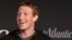 El fundador y director ejecutivo de Facebook Mark Zuckerberg