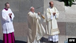 El Papa Francisco durante la Misa de Pascua 