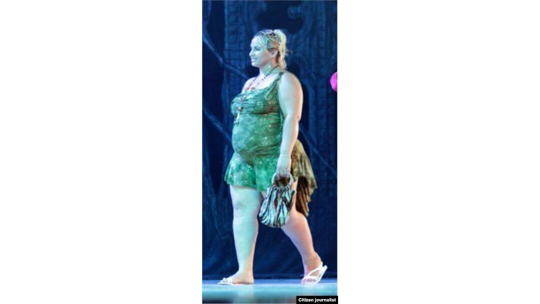 La espontánea sale al escenario en una representación del Ballet Nacional de Cuba.