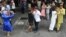 Parejas bailan en un concurso de danzón en Iztacalco, en la ciudad de México. 
