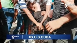 El régimen responde con violencia a las multitudinarias protestas en Cuba