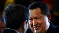 Hugo Chávez recibe en Caracas al presidente iraní Mahmoud Ahmadinejad en junio del 2012.