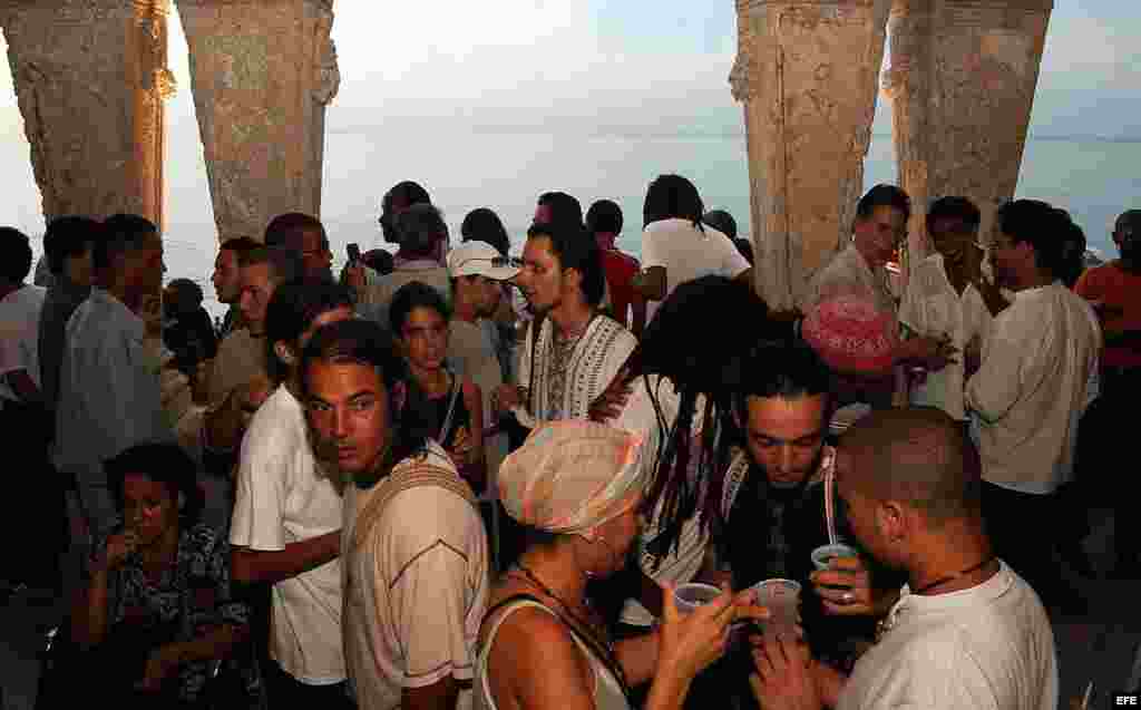 Fiesta a un lado del mar/ Foto de archivo