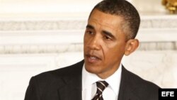 Obama pronuncia un discurso durante la reunión de la Asociación Nacional de Gobernadores en la Casa Blanca, Washington, EEUU, el 25 de febrero del 2013, en el que pidió al Congreso un "compromiso" para evitar drásticos recortes automáticos del gasto públi