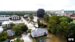 Imagen de las inundaciones en las calles causadas por Florence en Fayetteville, Carolina del Norte.