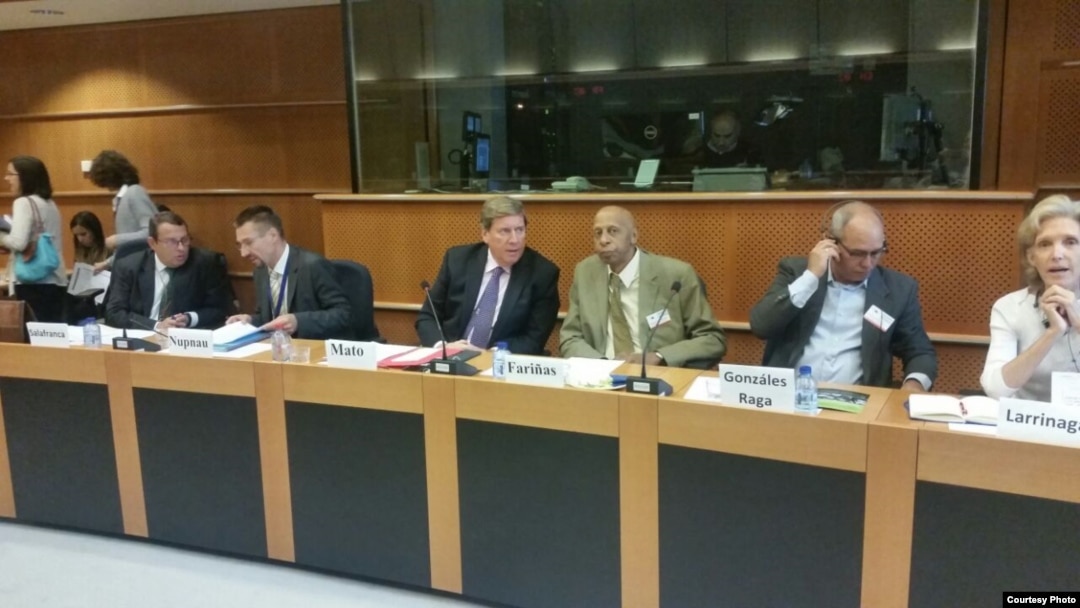  Guillermo Fariñas hoy en Bruselas para, invitado por el Grupo Popular, exponer su visión del acuerdo de diálogo político negociado entre la UE y el régimen del general Raúl Castro.