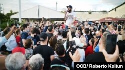 Cierra la Calle 8 y cientos de cubanos exigen libertad para los detenidos del Movimiento San Isidro en Cuba