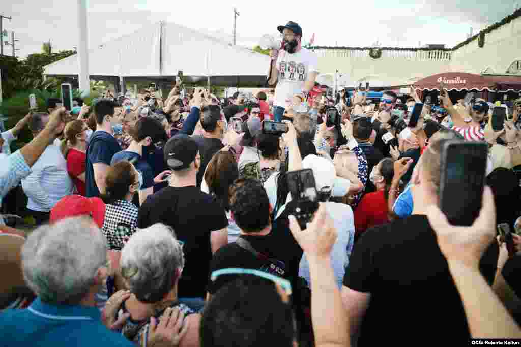 Exiliados brindan su apoyo al Movimiento San Isidro