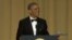 El que ríe último: Las bromas de Obama sobre aspiraciones presidenciales de Trump