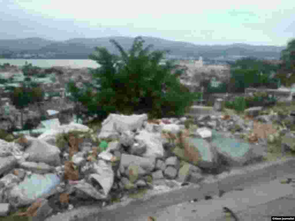 Vista del Reparto Mariana la Torre Santiago de Cuba. Foto Lázaro Curbelo para Reporta Cuba.
