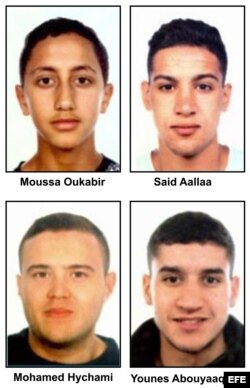 De arriba a abajo y de izquierda a derecha: Moussa Oukabir,Said Aallaa,Mohamed Hychami y Younes Abauyaaqoub. Las fuerzas de seguridad buscan, además de a Moussa Oukabir, un joven de 17 años considerado como presunto autor del atentado en La Rambla de Bar
