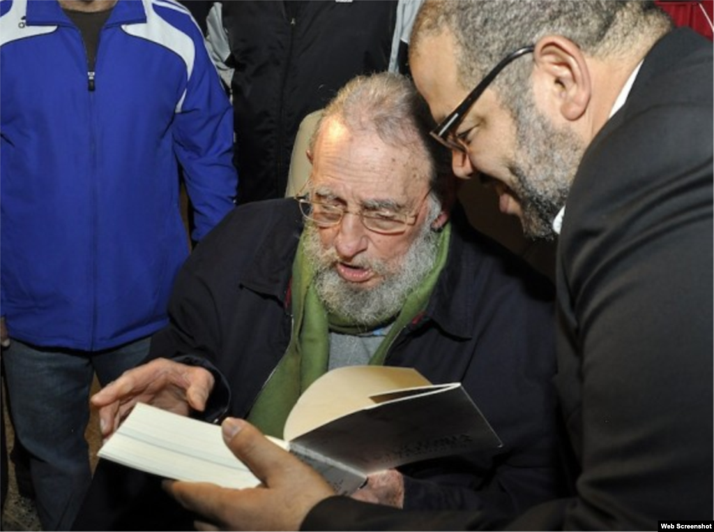Fidel Castro y su amigo Kcho.