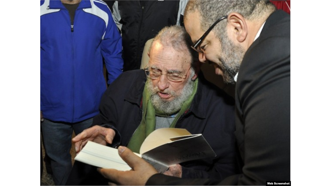 Fidel Castro y su amigo Kcho.