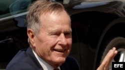George Bush, padre, durante una visita a Alemania