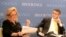 Ted Piccone (d) y la embajadora estadounidense Eileen Chamberlain Donahoe 