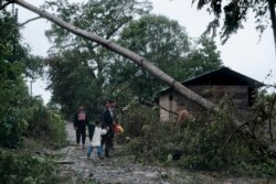 Árboles caídos, viviendas destrozadas y afectaciones al servicio eléctrico y de comunicaciones, entre los daños causados por Iota.