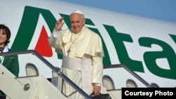 El papa Francisco partió hacia La Habana, adonde llegará sobre las 4 de la tarde hora de Cuba (Archivo)