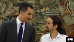 El Rey Felipe VI recibió este viernes al líder de Podemos, Pablo Iglesias.