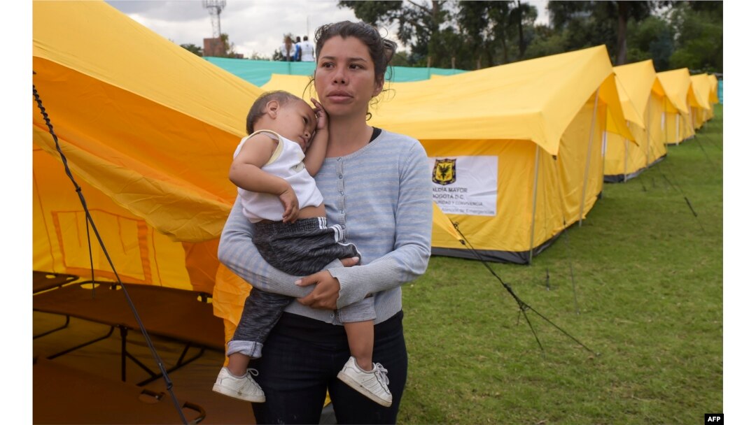 Migrantes venezolanos en un campo para refugiados en Bogotá, Colombia.