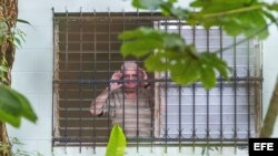 Martinelli grita "viva Panamá" desde la cárcel El Renacer.