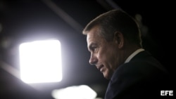 El presidente de la Cámara de Representantes, el republicano John Boehner, ofrece una rueda de prensa en el Capitolio de Washington, EEUU, hoy 27 de junio del 2013