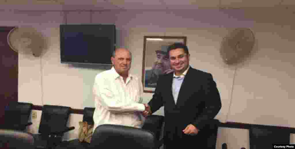 Director del ICRT Danylo Sirio con el presidente del canal iraní HispanTV