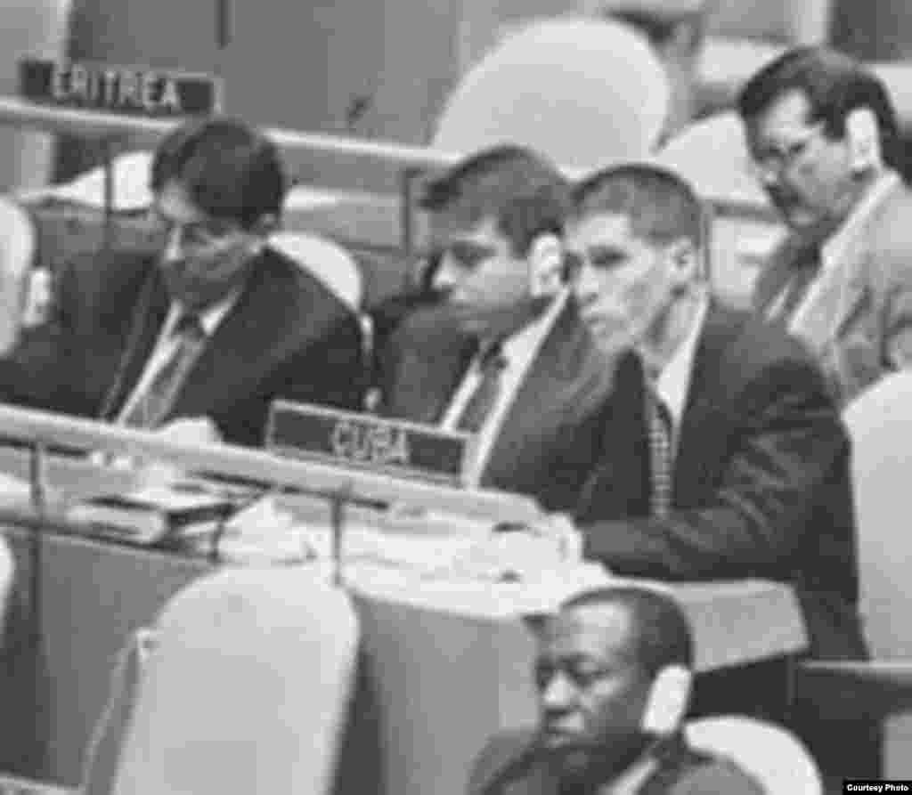 De izq. a der. Bruno Rodríguez, Felipe Pérez Roque y Hassan Pérez en la ONU.