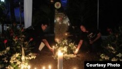 Homenaje a periodista fallecido en Filipinas 