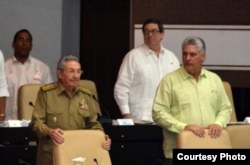 ¿Sillas musicales? Raúl Castro ha prometido no reelegirse como presidente del Consejo de Estado en febrero de 2018. Debería reemplazarlo el Primer Vicepresidente Miguel Díaz-Canel Bermúdez