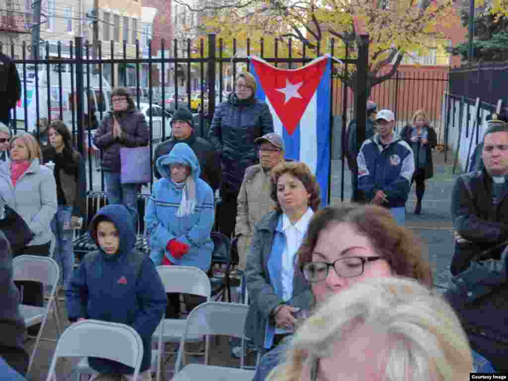 Mitin de exiliados cubanos en Union City, New Jersey. (Foto: Chuck Forcucci)