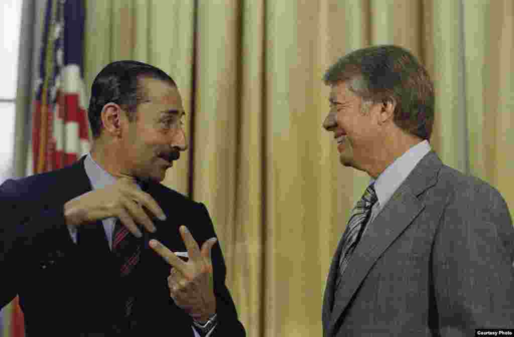 Jimmy Carter y Jorge R. Videla, dictador argentino. 