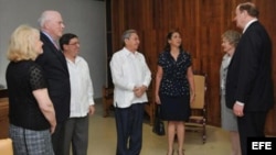 Los senadores Patrick Leahy y Richard Shelby se reunieron la semana pasada en La Habana con el gobernante Raúl Castro.
