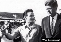 Manuel Artime y el Presidente John Kennedy.