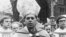 Foto de Archivo del Primado de Polonia, Cardenal Glemp en 1981