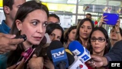 María Corina Machado en el Consejo Nacional Electoral.