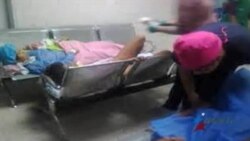 Publicación de la foto de un parto en silla de hospital provoca la ira de Maduro
