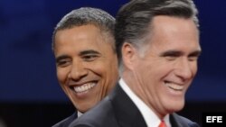 El candidato republicano a la presidencia de EEUU, Mitt Romney (d), y el presidente y aspirante a la reelección, Barack Obama.