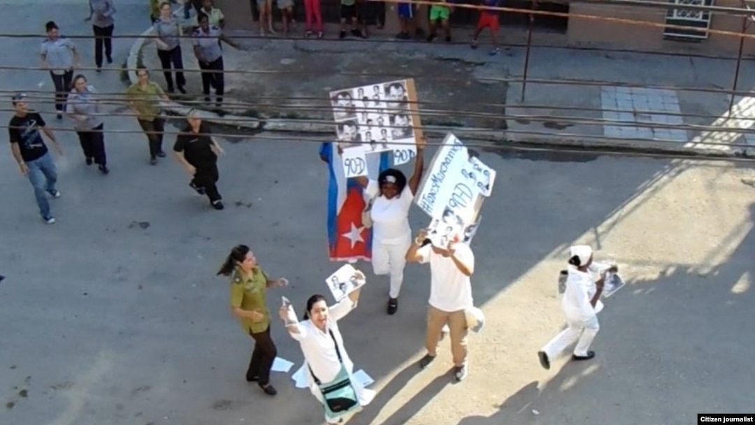 Cuba represión contra Damas de Blanco Habana Foto de Angel Moya 