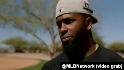 Luis Robert Jr. en entrevista con MLB Network.