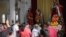 Feligreses reunidos en iglesia de Nicaragua. (RUETERS)