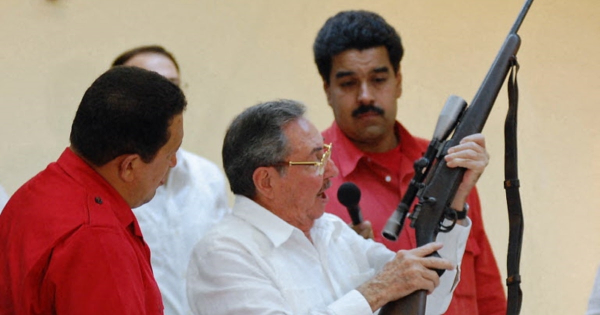 “El Pollo” Carvajal: Fidel Castro envió 20 mil agentes cubanos a Venezuela