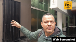 Activista cubano en Chile Leonel Delgado Romero denuncia paquete turístico para conmemorar centenario natalicio de Fidel Castro. Foto: Captura de video 