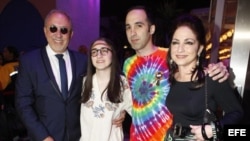 Emilio Estefan y su familia