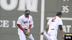 Jonrón de Yoenis Céspedes, ahora con los Medias Rojas