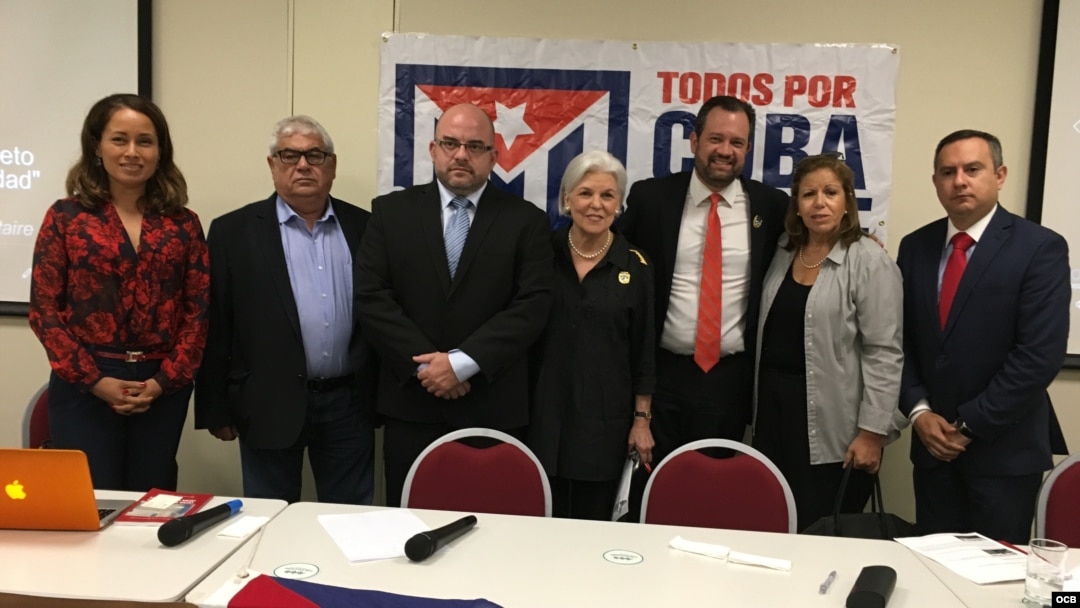 Participantes en la sesión de trabajo de Justicia Cuba